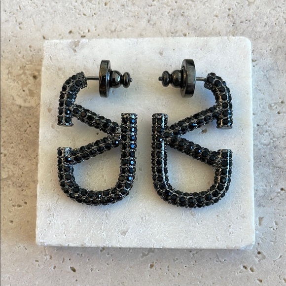 VALENTINO Black Crystal Stud Earrings - Picture 1 of 1